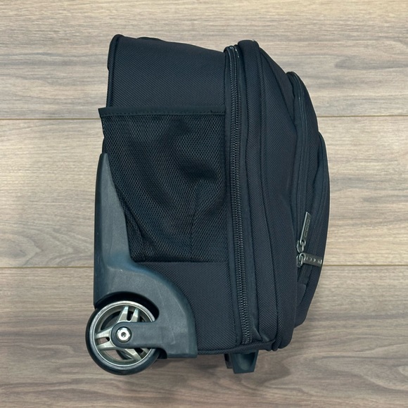 Codi Mobile Lite Wheeled Case in Black - Picture 2 of 15
